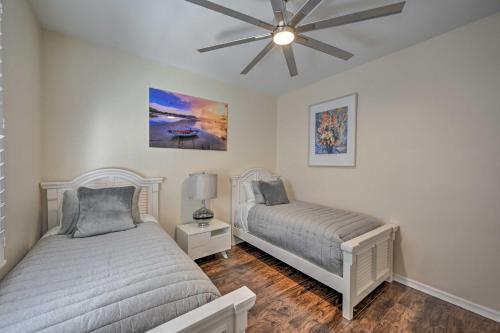 Modern Naples Home With Community Amenities!