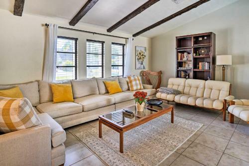 Naples Oasis With Pool, Hot Tub About 2 Mi To Beach