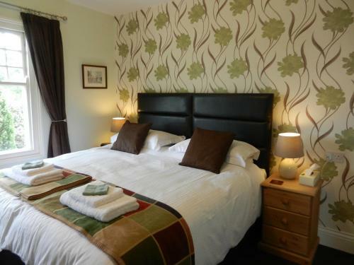 Hostal Overcombe House