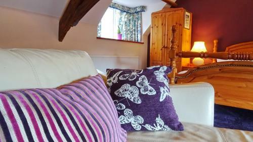Hostal The Old School House