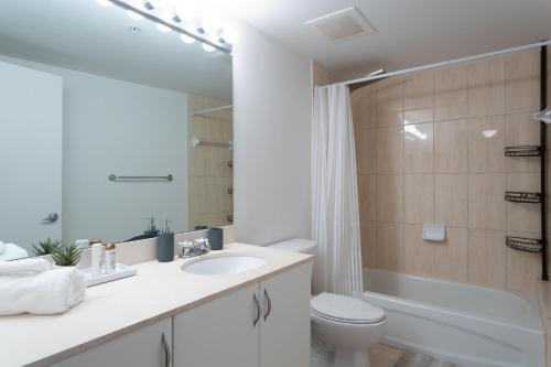 Apartamento Stylish Bayfront Condo Minutes From Beach