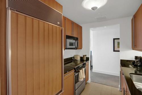 Four Season Hotel Luxurious 2 Bedrooms Apt Fs3206