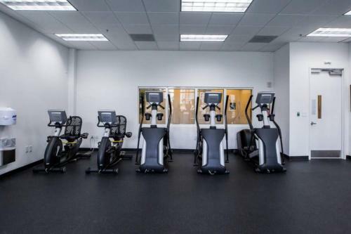 Apartamento Comfy Studio 2queen Beds Free Parking Best Location