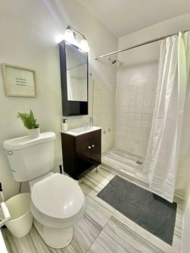 Spacious 3br House With Studio And Garage. The Place