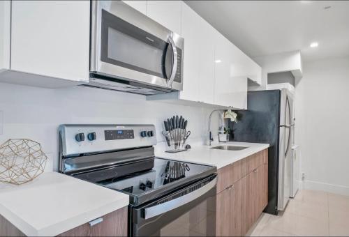 Lh Suites