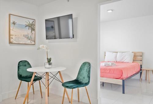 Lh Suites