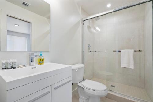 Lh Suites