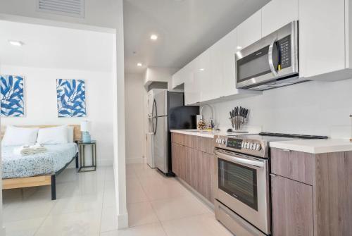 Lh Suites