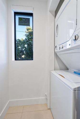 Lh Suites