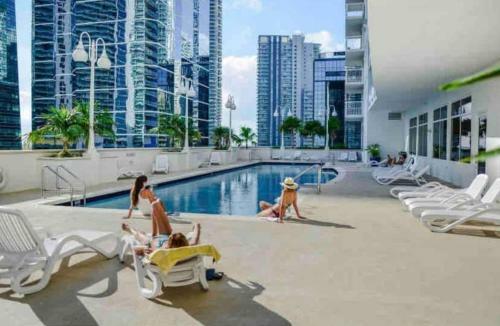Apartamento Superb Condo With Parking In Brickell Miami