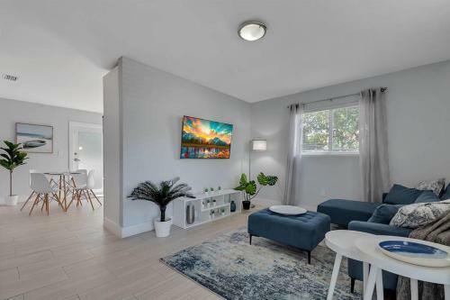 Modern Design District 4 Bed 2 Bath Gated Home