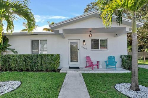 Modern Design District 4 Bed 2 Bath Gated Home