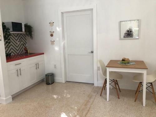 Apartamento R - Studio Blocks From Brickell (Apartment 1)