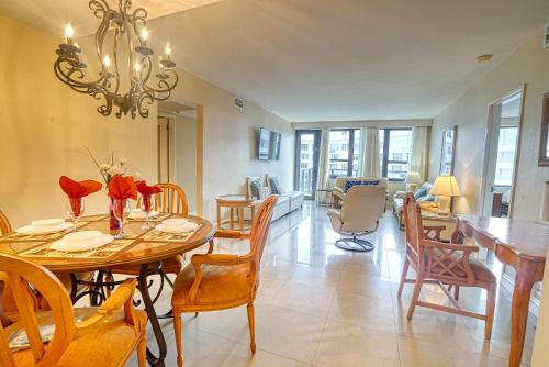 Deluxe Apartments By South Florida Vacations