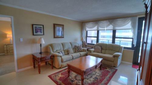 Deluxe Apartments By South Florida Vacations