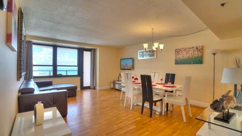 Deluxe Apartments By South Florida Vacations