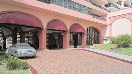 Deluxe Apartments By South Florida Vacations