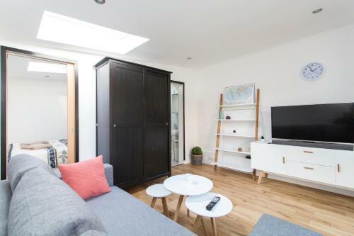 Small House With Parking