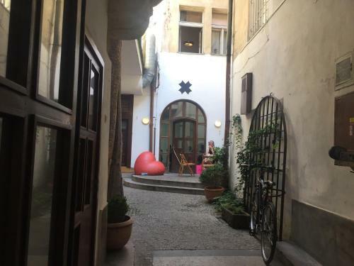 Trendy Local Apartment