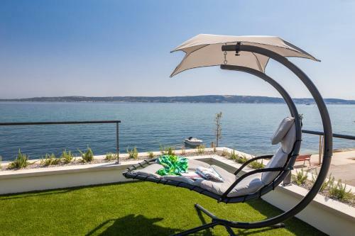 Beachfront Villa Armeria With Pool