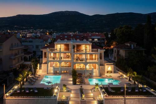 Beachfront Villa Anemona With Pool