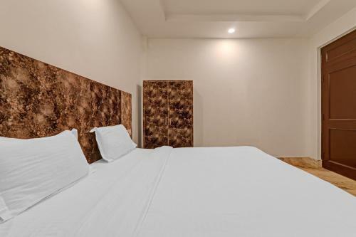 Oyo 82335 Hotel Rajvilla