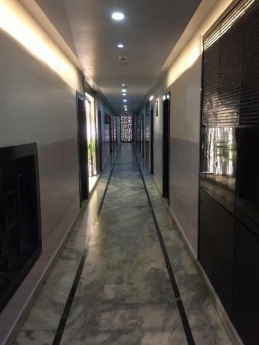 Hotel Holiday International