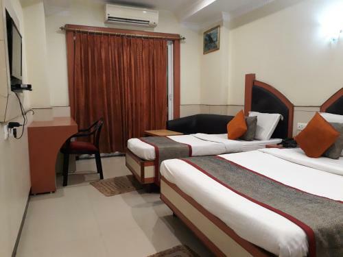 Hotel Vishal Plaza