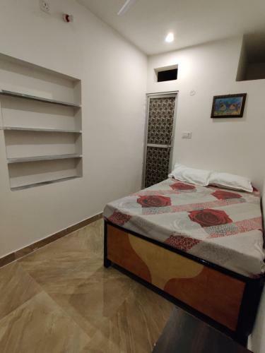 Hotel Varah Square Guest House