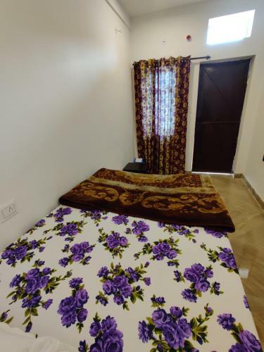 Hotel Varah Square Guest House