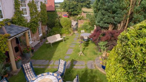 Bed & Breakfast Catwell House