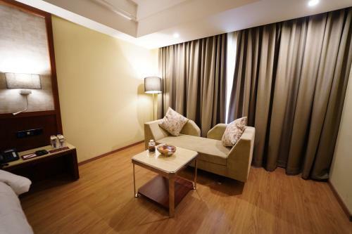 Hotel Babylon Capital