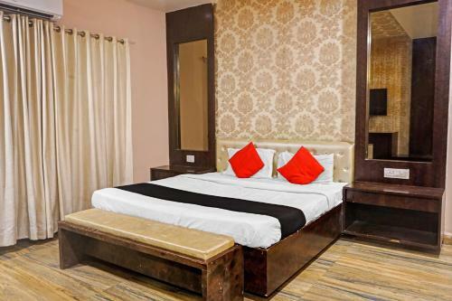 Hotel Capital O 81400 Vansh Palace