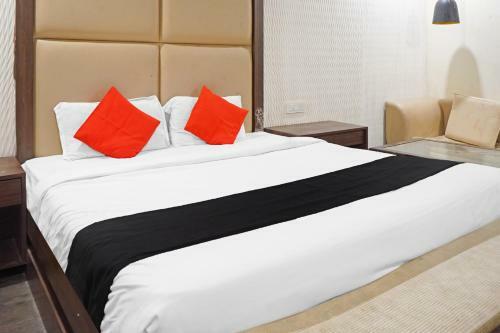 Hotel Capital O 81400 Vansh Palace