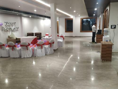 Hotel Global Inn Gold Lucknow