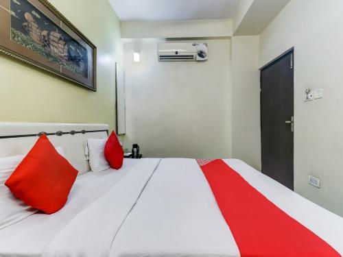 Hotel Oyo 82143 Green Park Sapan