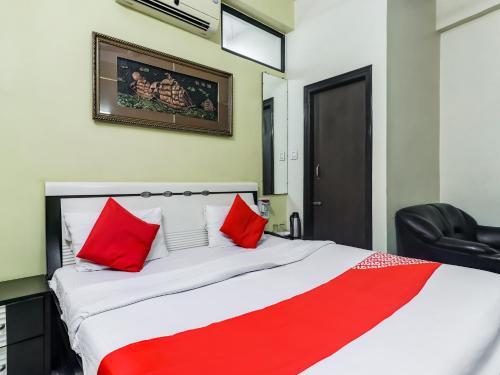 Hotel Oyo 82143 Green Park Sapan