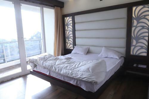 Hotel Sohrai Inn