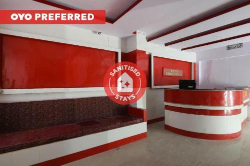 Oyo 64698 Hotel Rewal Palace