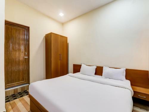 Hotel Oyo 84265 P H Residency