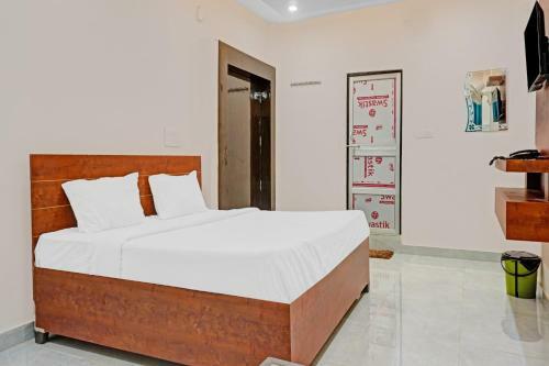 Hotel Collection O 85440 Rewa Town Inn