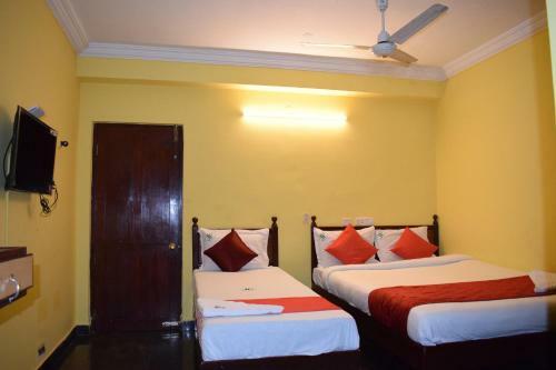 Hotel J P Residency