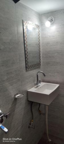 Hotel Oyo Home 82080 Foodway Hub