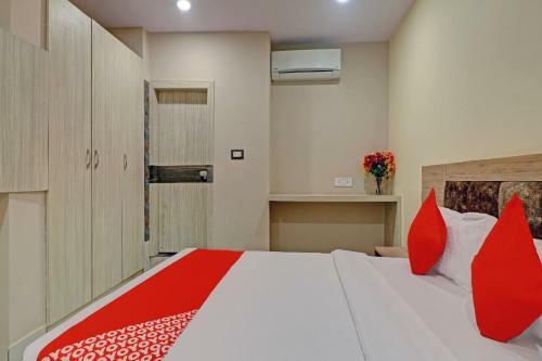 Oyo 79489 Omar Hotel