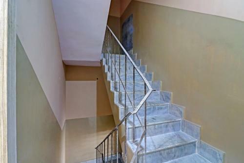 Oyo 79489 Omar Hotel