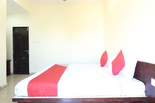 Oyo Flagship 39396 Hotel Mayur