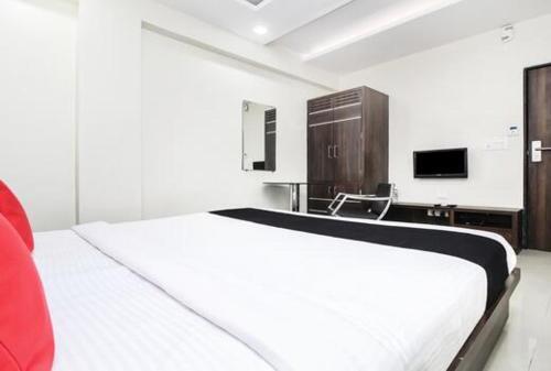 Hotel Aarya Regency
