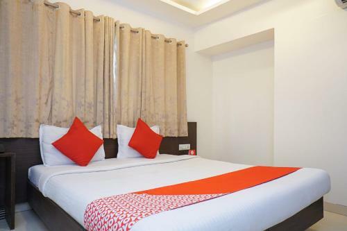 Oyo 3452 Hotel Coconut Grove