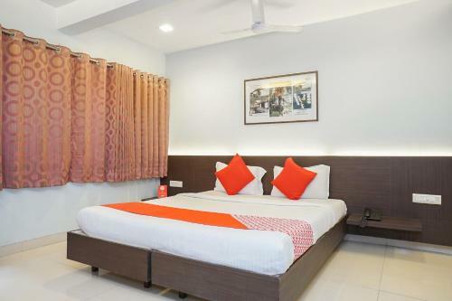 Oyo 3452 Hotel Coconut Grove