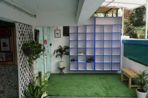 Hoshtel99 - Stay, Cowork & Cafe - A Backpacker Hostel